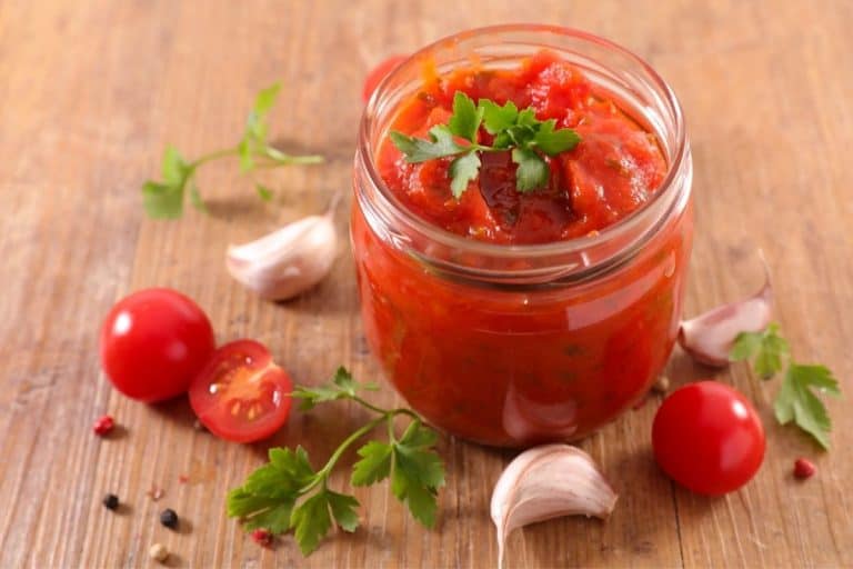 How to Store Homemade Tomato Sauce (A Simple Guide)