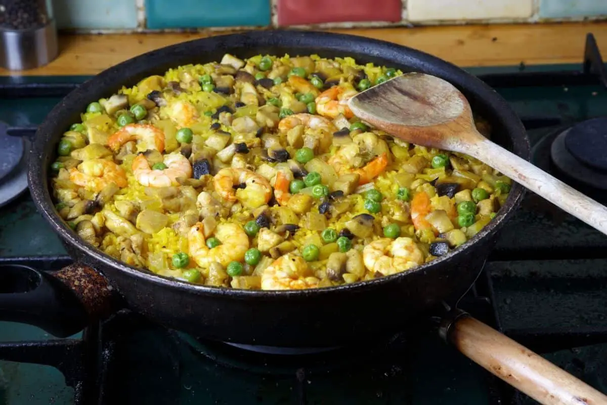 Can You Cook Paella In A Frying Pan?