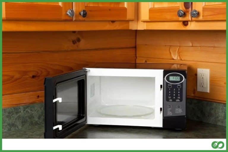 How Much Does A Microwave Weigh? (Table With Examples)